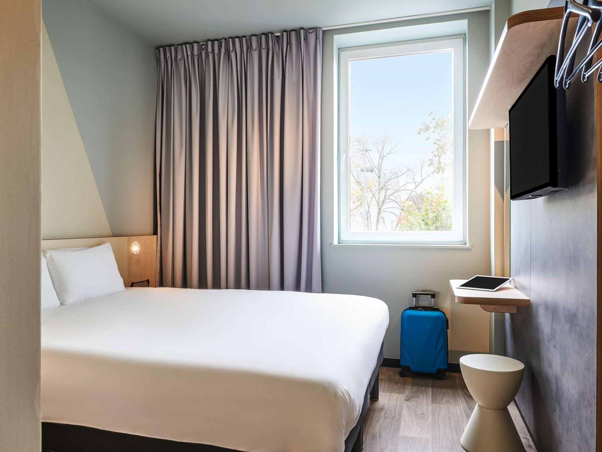 Ibis Budget Nantes Sainte Luce - Hotel Renove Экстерьер фото