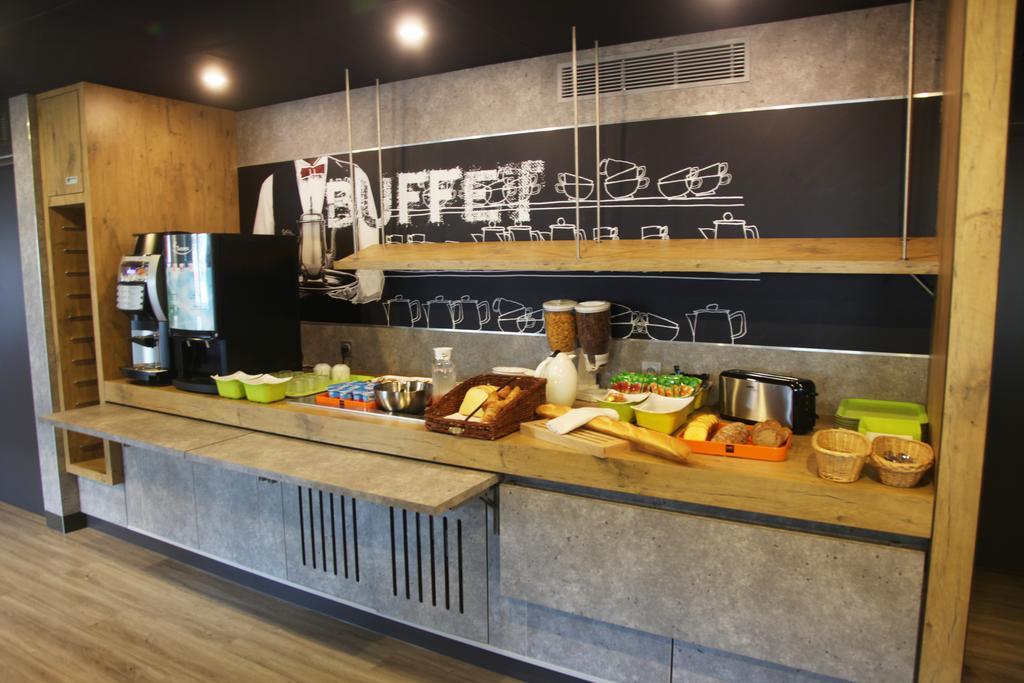 Ibis Budget Nantes Sainte Luce - Hotel Renove Экстерьер фото