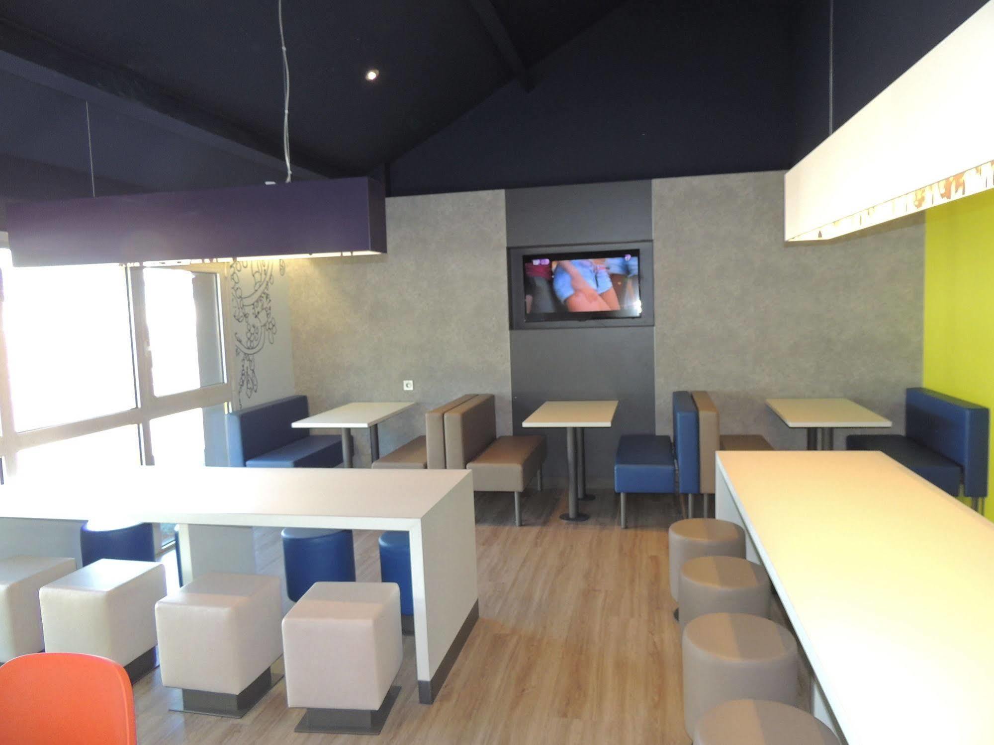 Ibis Budget Nantes Sainte Luce - Hotel Renove Экстерьер фото