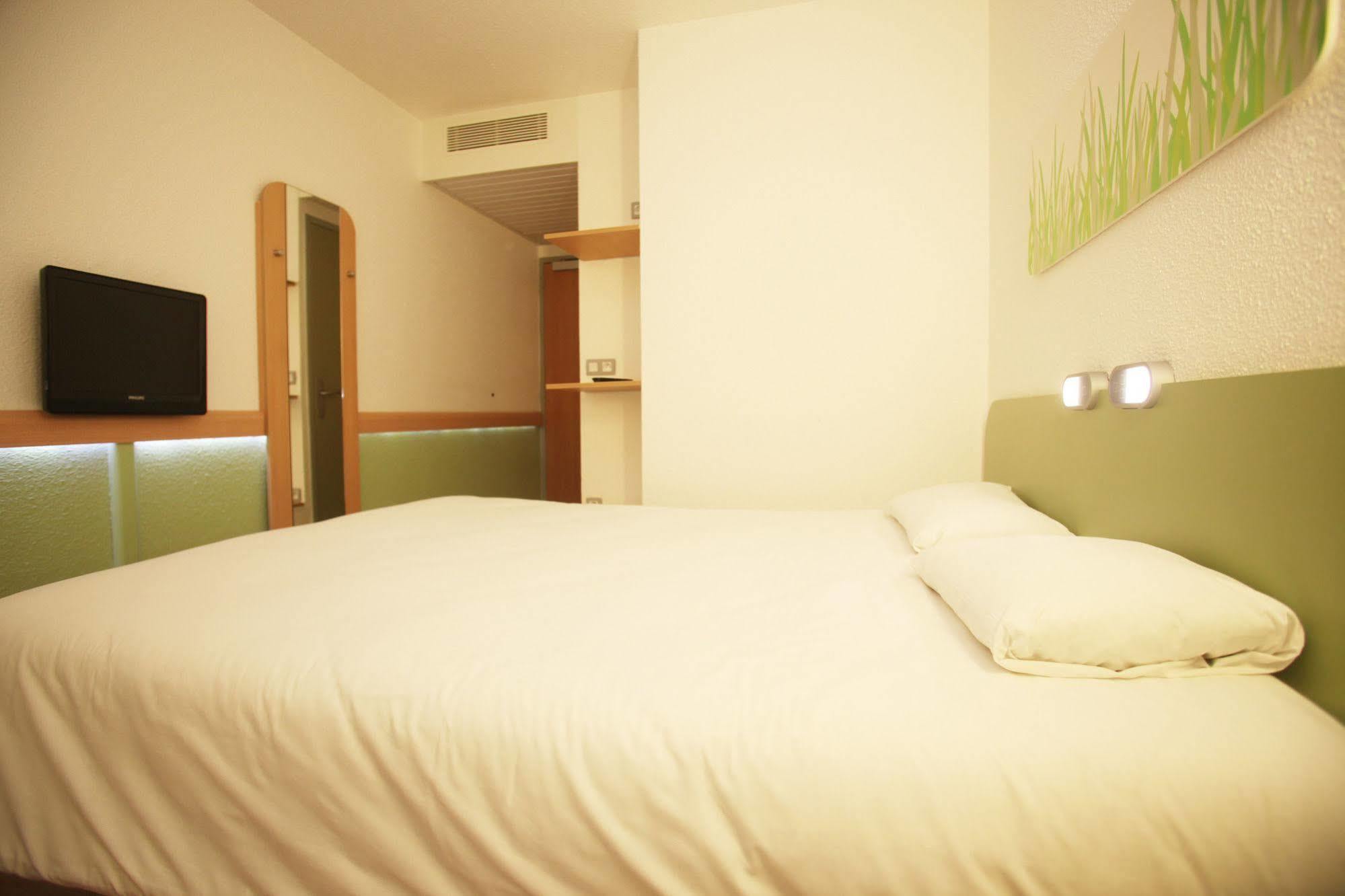 Ibis Budget Nantes Sainte Luce - Hotel Renove Экстерьер фото